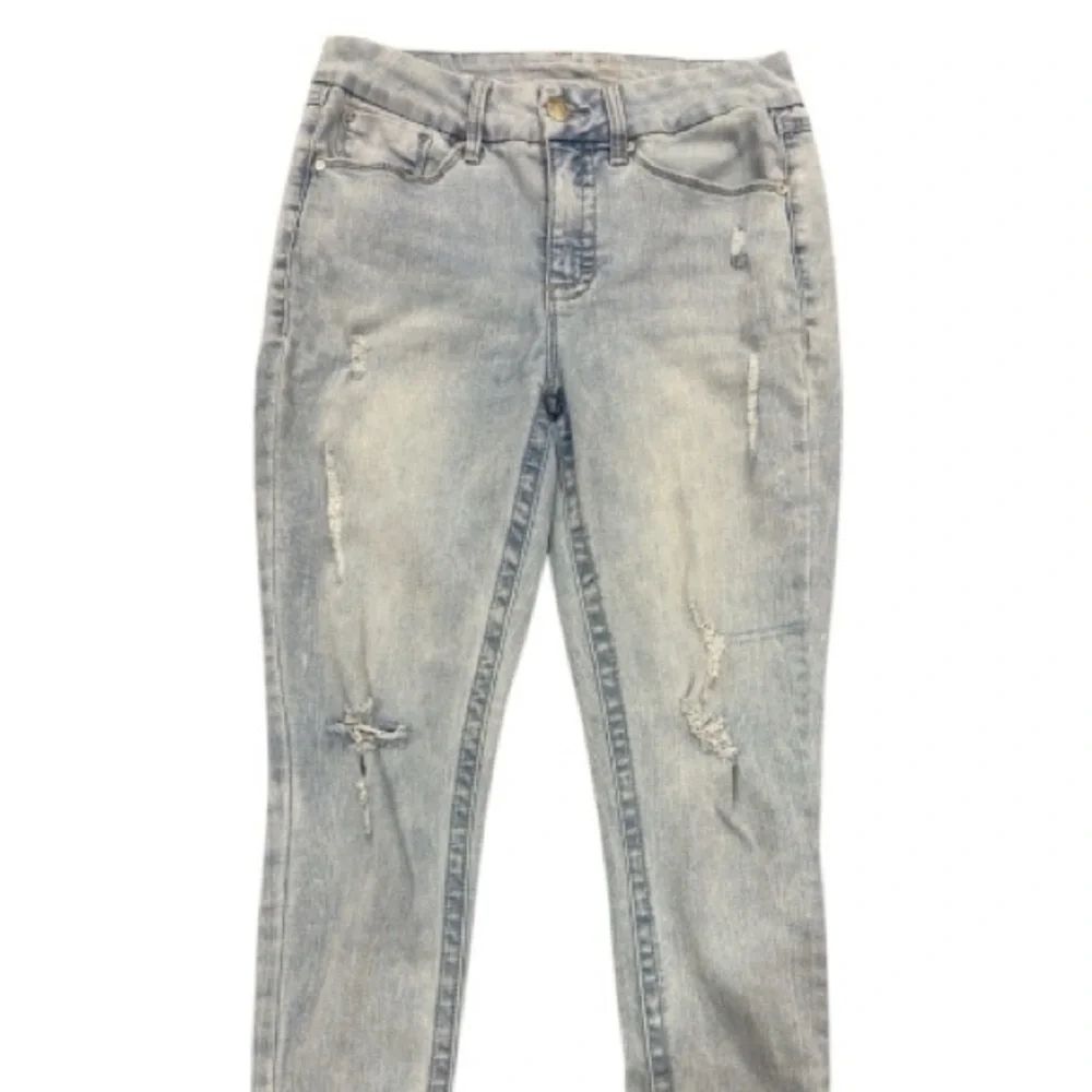 Seven7 Light Wash Distressed Skinny Jeans | Women's Size 8 | Stretch Denim